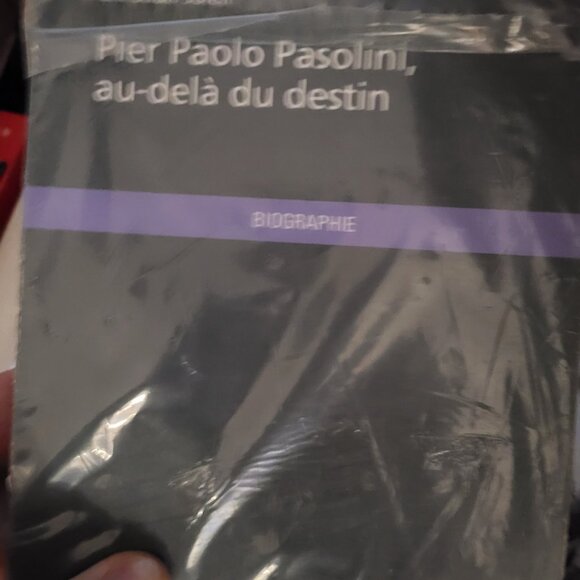 📚 Lot de 12 Livres random en Francais pour 30$ - Picture 6 of 6